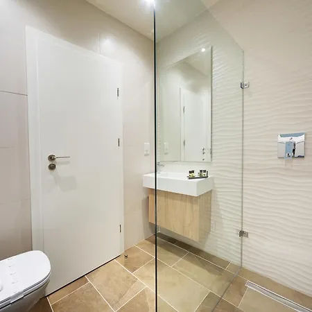 Ddream Hotel 3*