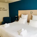 Ddream St. Julian's