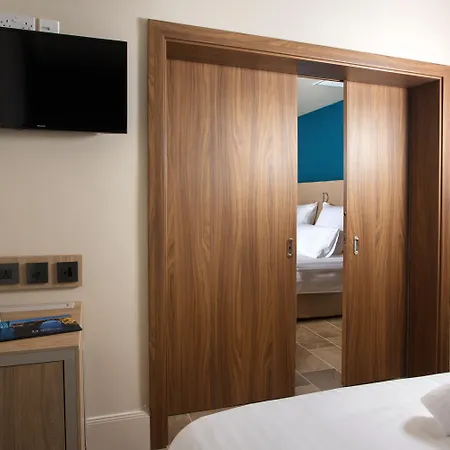Hotell Ddream 3*